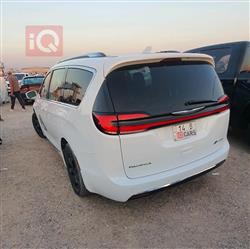 کرایسلەر پاسیفیکا